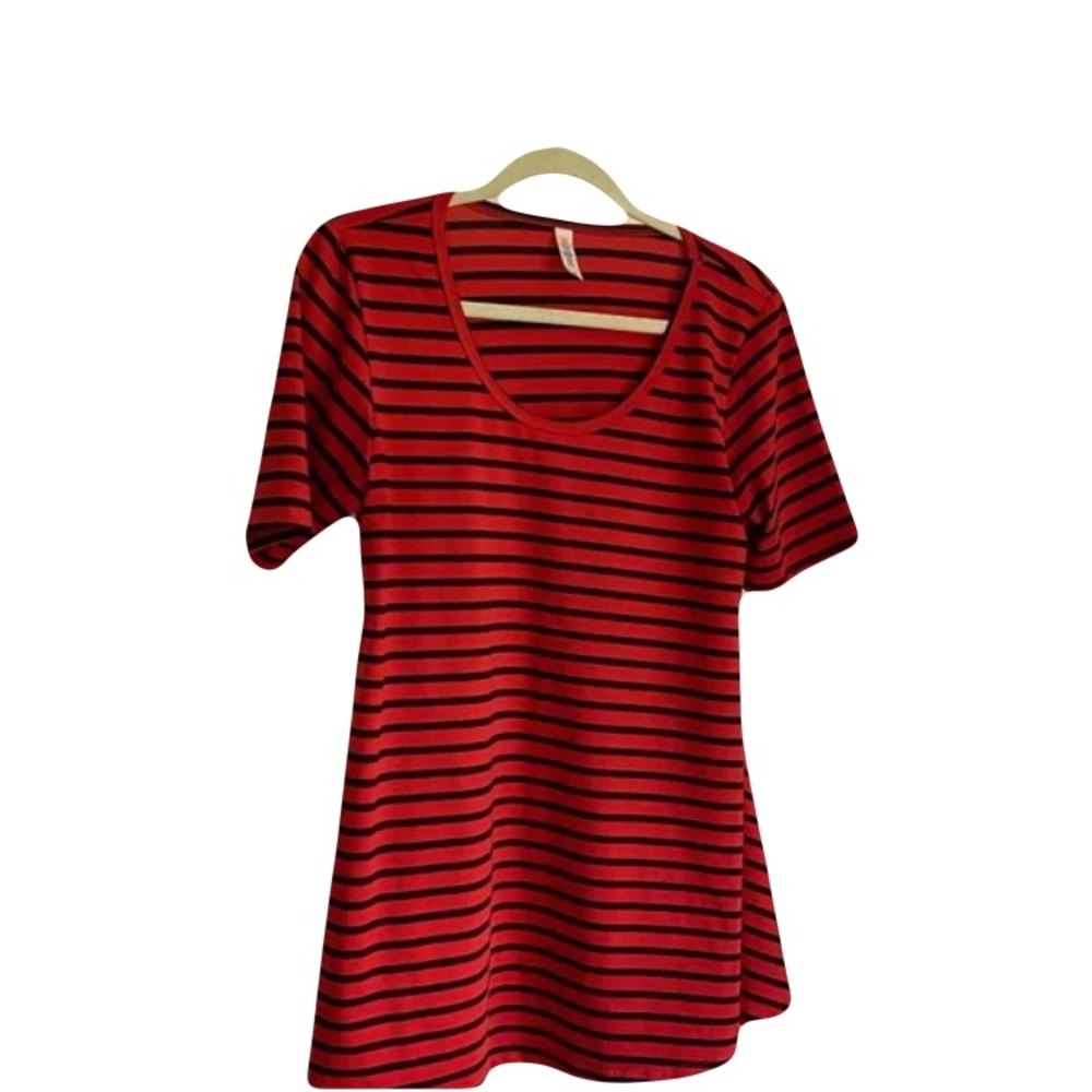 LuLaRoe Red and Black Short Sleeve T-Shirt Relaxed Fit